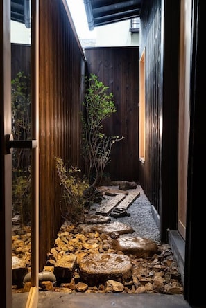 Interior - Tsumugi Hachijo Minamotocho (Kyoto)