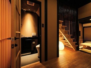 Interior - Tsumugi Hachijominamotocho [vr] (Kyoto)