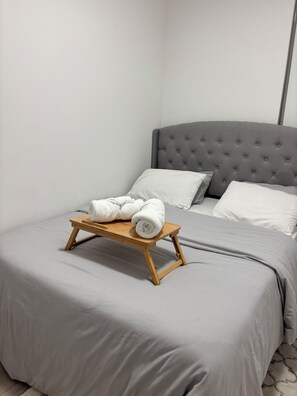 Room - Cozy 1bed and 1bath suit (Surrey)