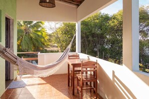 Tempat makan outdoor