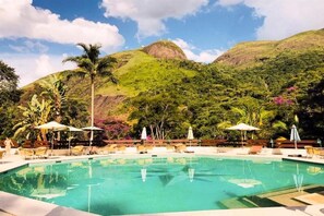 Outdoor pool - Bomtempo II - Chales da Mata (Petrópolis)