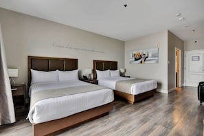 Room - Hotel Le Petit Manoir Du Casino (La Malbaie)