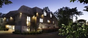 Exterior - Spa & Hotel Le Finlandais (Rosemere)