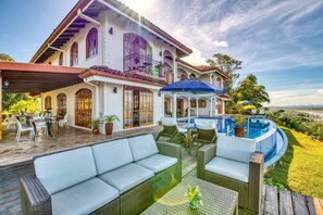 Outdoor dining - El Castillo - Adults Only (Ciudad Cortés)