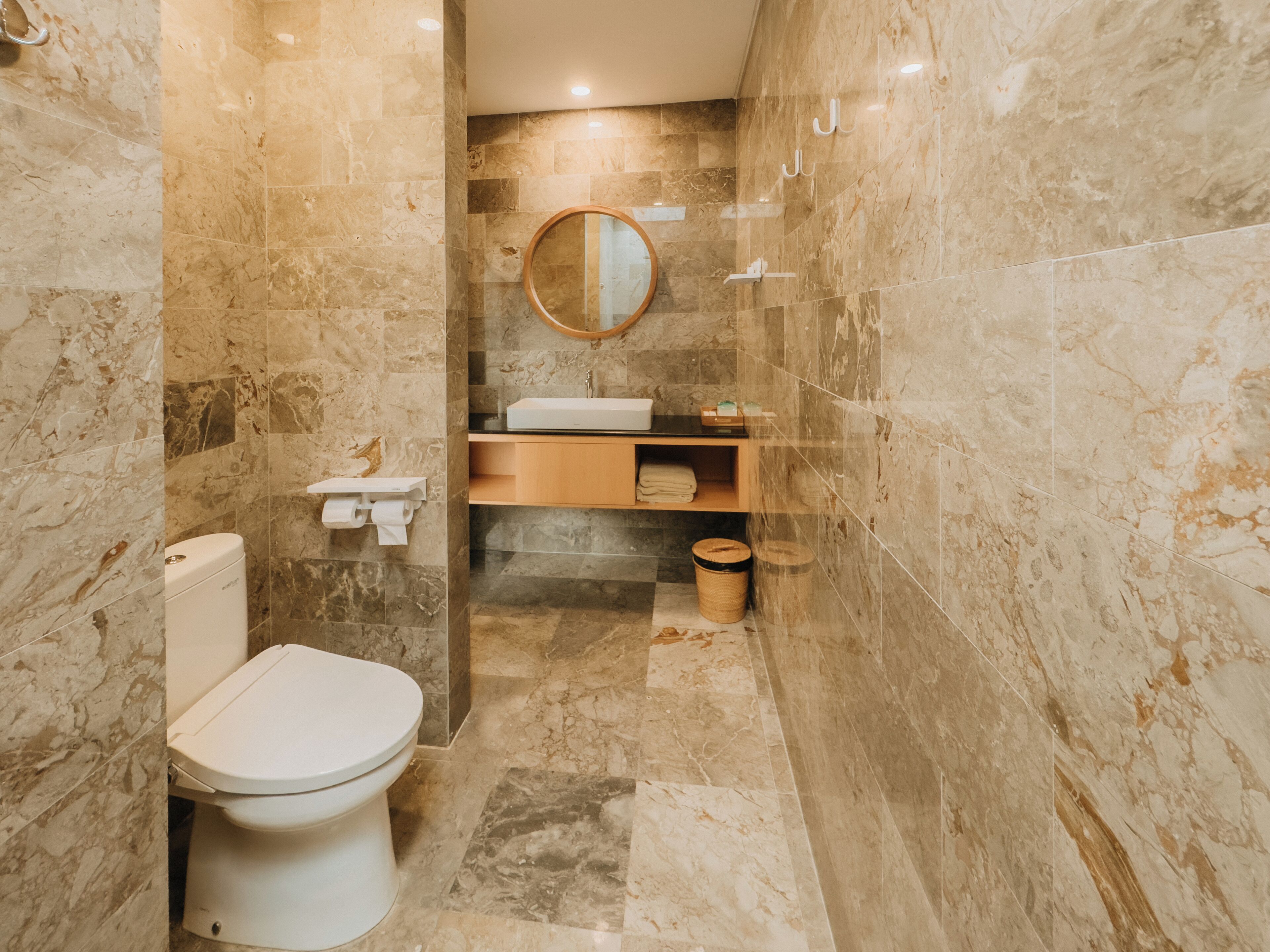 Free toiletries, towels, soap, shampoo