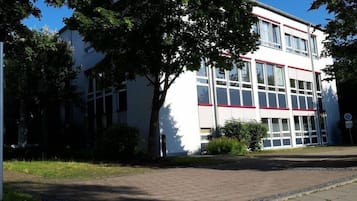 Esterni
