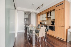 Dining - Globalstay Modern Downtown Apartment (Toronto)