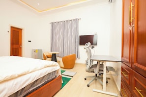 Arbetsyta för laptop och gratis wi-fi