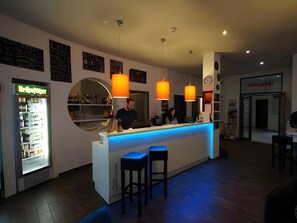 Bar (in der Unterkunft)