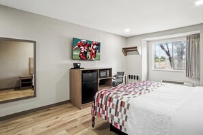 Room - Regency Inn & Suites DFW (Euless)