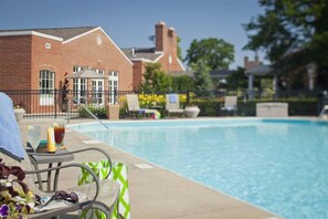 Pool - Nationwide Hotel And Conference Center (Lewis Center)