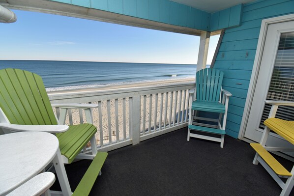 Property grounds - Beach House 316 - Oceanfront condo in Garden City Beach (Garden City Beach)