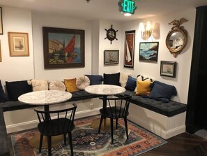 Dining - Found Hotel Boston Common (Boston)