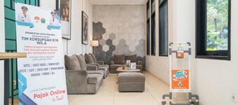 Sans Hotel Fiffa Premiere Malang