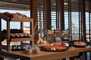 Dining - Fingal A Luxury Floating Hotel (Edinburgh)