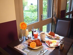 Dining - Hotel Inn Rochefort (Rochefort)