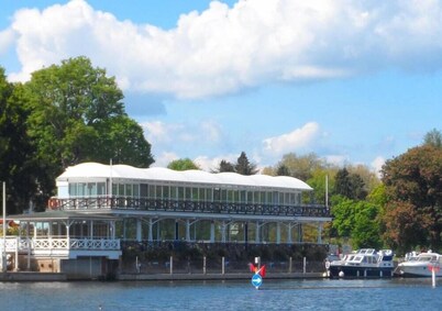 Phyllis Court Club