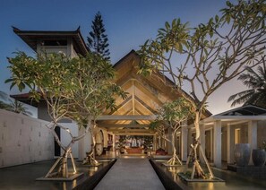 Exterior - Umadewi Surf and Suites (Pekutatan)