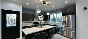 Charming 3-bedroom Guest house in enchanting San Jose with AC