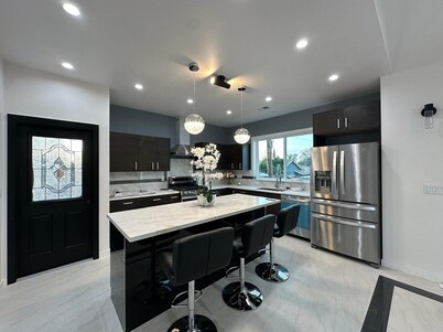 Charming 3-bedroom Guest house in enchanting San Jose with AC