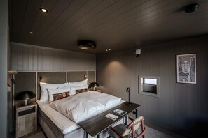 Room - Henningsvaer Bryggehotell by Classic Norway Hotels (Vagan)