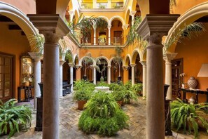 Interior - Hotel Casa del Poeta (Seville)