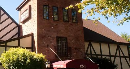 East Norwich Inn-oyster Bay, Long Island, NY