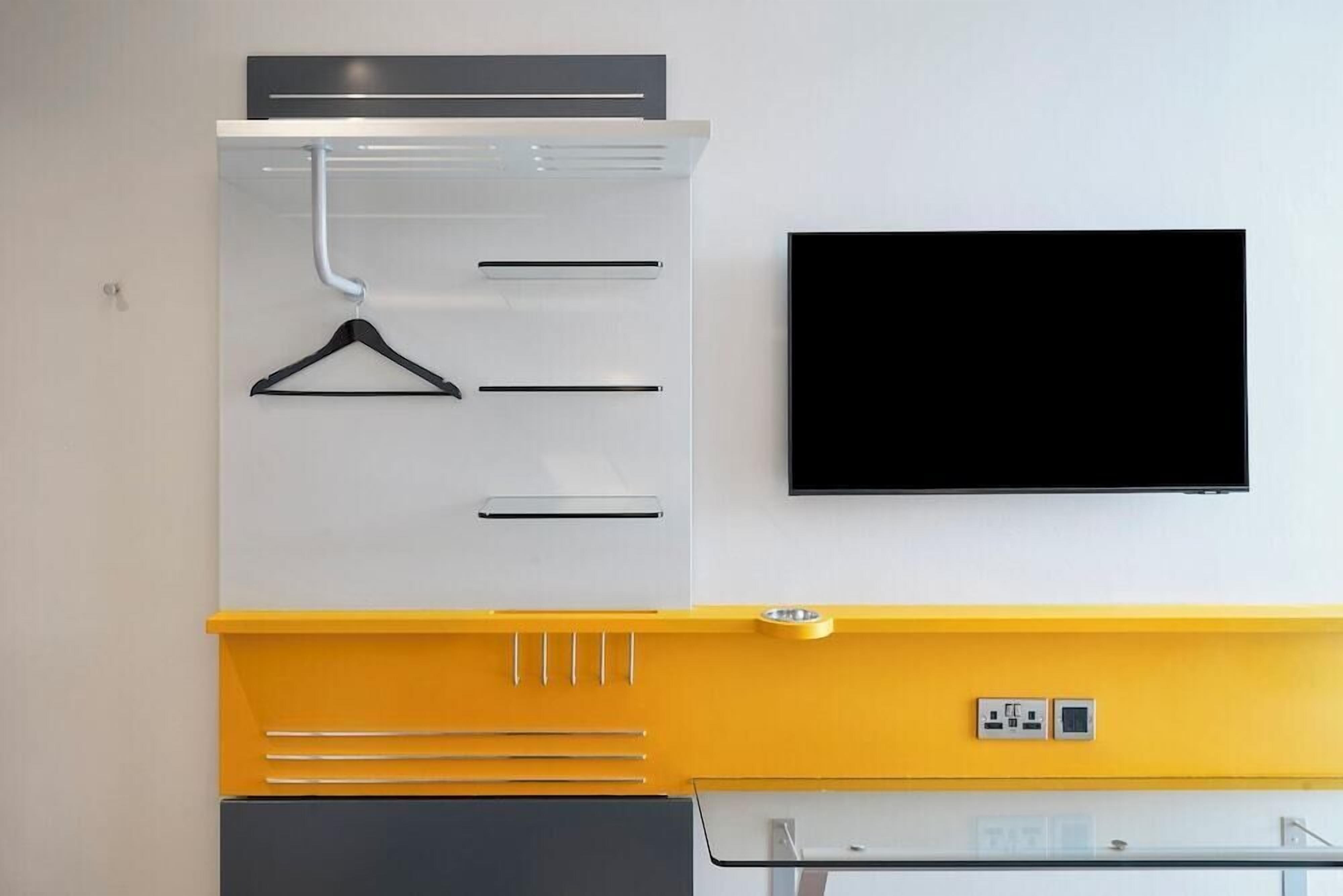 المنشأة من الداخل