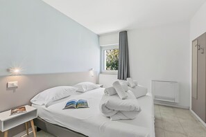 Free WiFi, bed sheets, wheelchair access - Villa Al Fiume - La Quiete B, Torbole sul Garda, Italy (Torbole sul Garda)