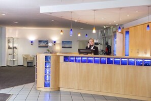 Lobby - Select Hotel Elmshorn (Elmshorn)