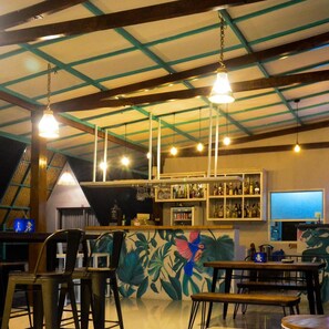 Bar (en el alojamiento)