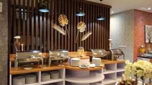 Dining - Are You And I Bed and Breakfast (Bandung)