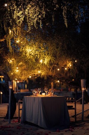 Outdoor banquet area - Hotel Lumi Gili Trawangan (Gili Trawangan)