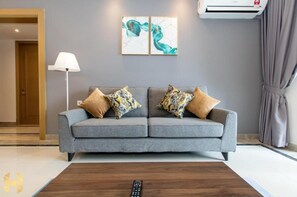 Living area - R&F Princess Cove CIQ Premium Sea View Suites by NEO (Johor Bahru)
