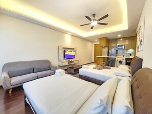 Room - R&F Princess Cove CIQ Premium Sea View Suites by NEO (Johor Bahru)