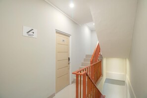 Interior - Denz Express Pondok Labu (Jakarta)