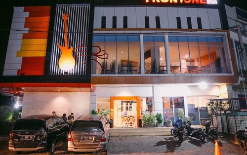 Front One Inn Muntilan