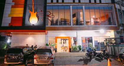 Front One Inn Muntilan