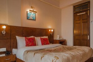 Room - Hotel Shangri-la Regency (Darjeeling)