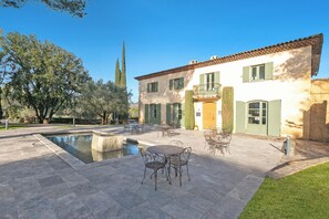 Outdoor dining - Saint-Endréol, Golf & Spa 2 bedrooms, La Motte, France (La Motte)