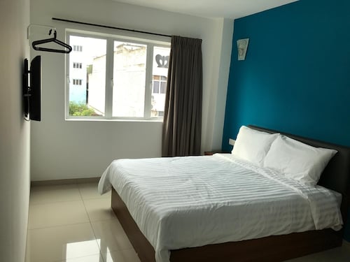 Brezza Hotel Sitiawan