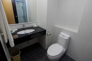Bathroom - Imperial Suites Miri @ Diamond Tower (Miri)