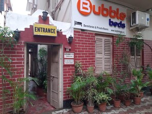 Exterior detail - Bubble Beds Hostel (Kolkata)