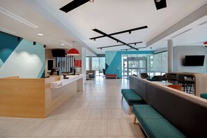 Lobby - Avid Hotels Fort Mill Amusement Park (Fort Mill)