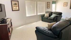 Living area - Ticaboo Lodge Lake Powell (Ticaboo)