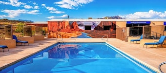 Ticaboo Lodge Lake Powell