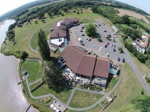 Exterior - Lakeside Park Hotel (Ryde)
