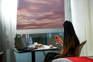 Dining - Mermaid Beach Hotel (Ajman)