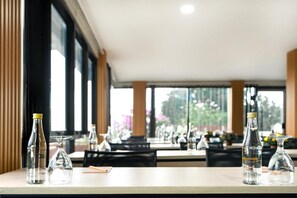 Dining - Lovina Beach Club And Resort (Buleleng)