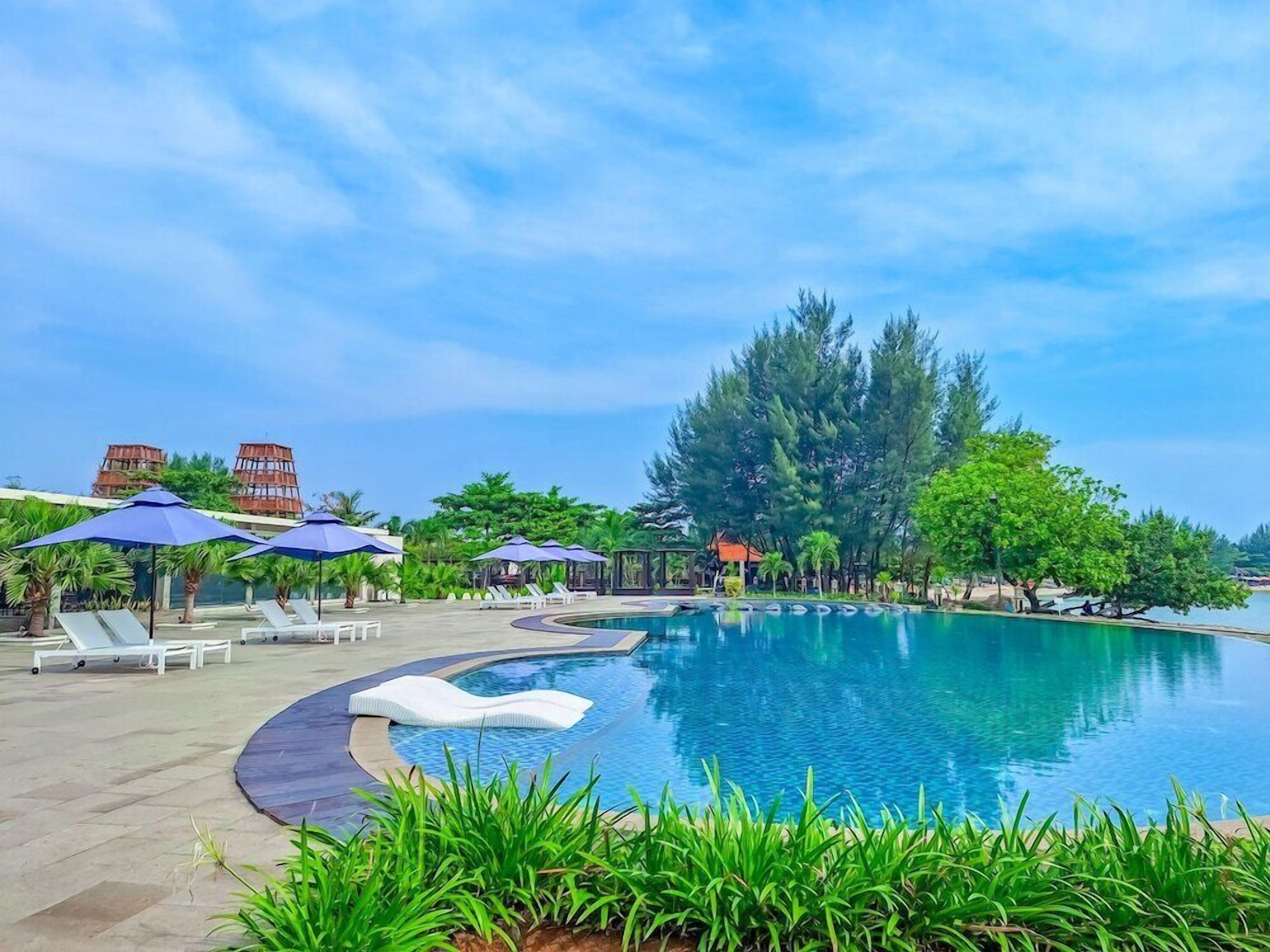 Outdoor pool